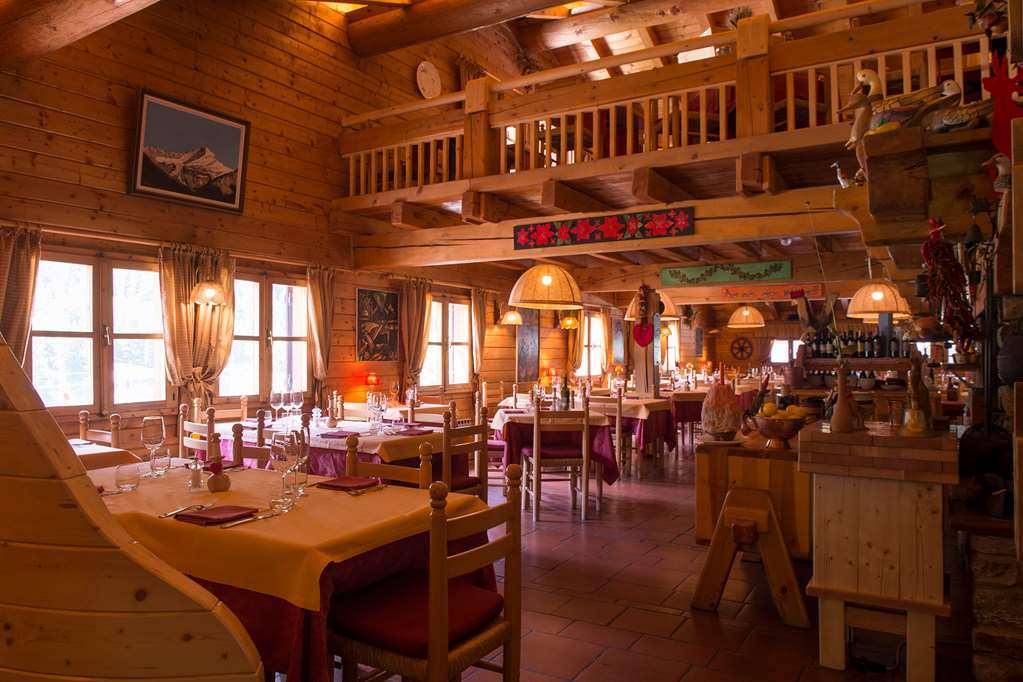 Eco Wellness Hotel Notre Maison Cogne Restaurant foto